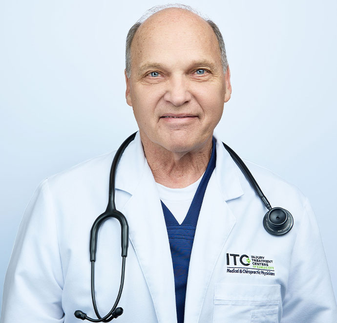 Dr. Dennis Anthony, DC at ITC Auto Accident Injury Treatment Center of Kansas City