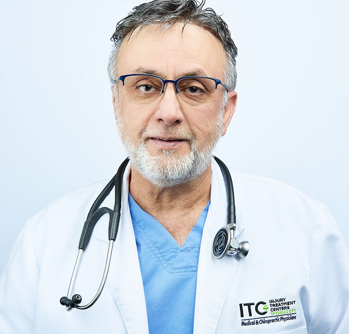 Dr. Wasse Zafer, DC at ITC Auto Accident Injury Treatment Center of Kansas City